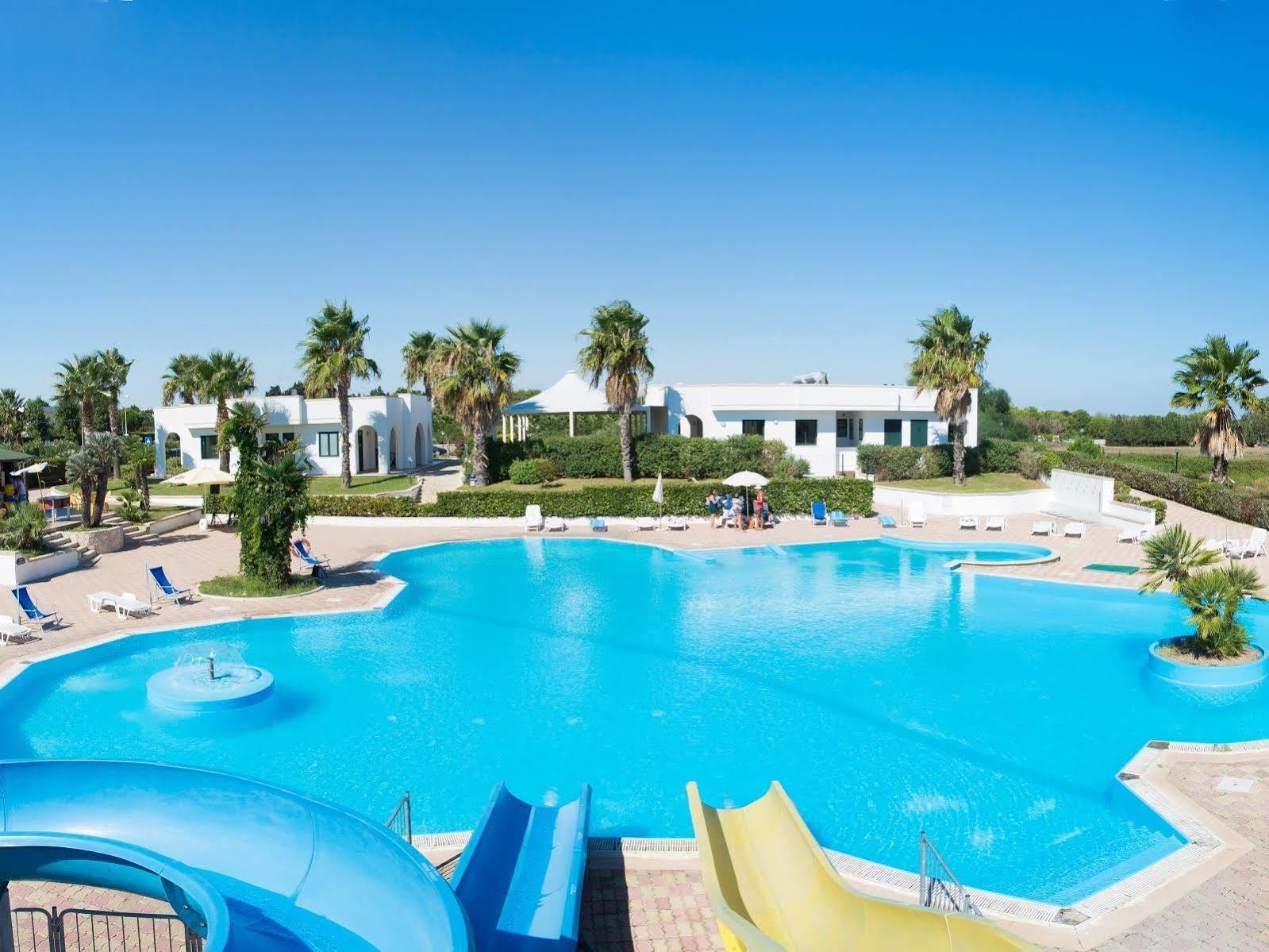 Alba Azzurra - Cdshotels Torre dell'Orso Exterior foto